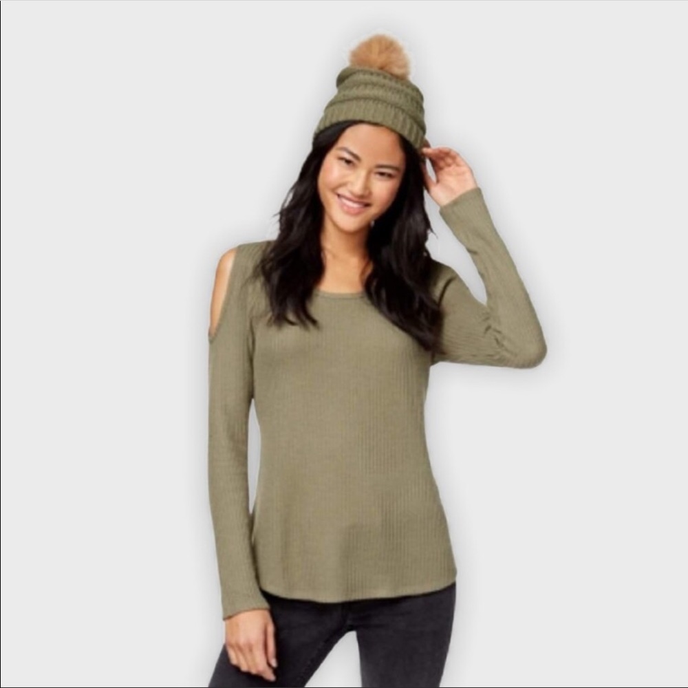Self Esteem Size Small Green Cold Shoulder Waffle Knit Raglan Sweater